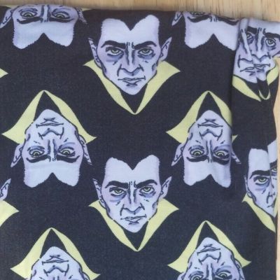 LuLaRoe TC2 Dracula Leggings